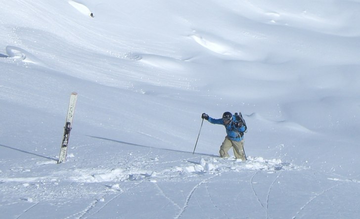 Mitt bland alla dessa sköna åkbilder skadar det . Foto: Jonas Åkerlind. Åkare: Anders Lindgren.