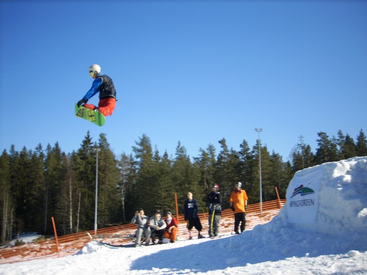 Bryngfjorden big Air!. Foto: Per Almskog. Åkare: Jens Almskog.