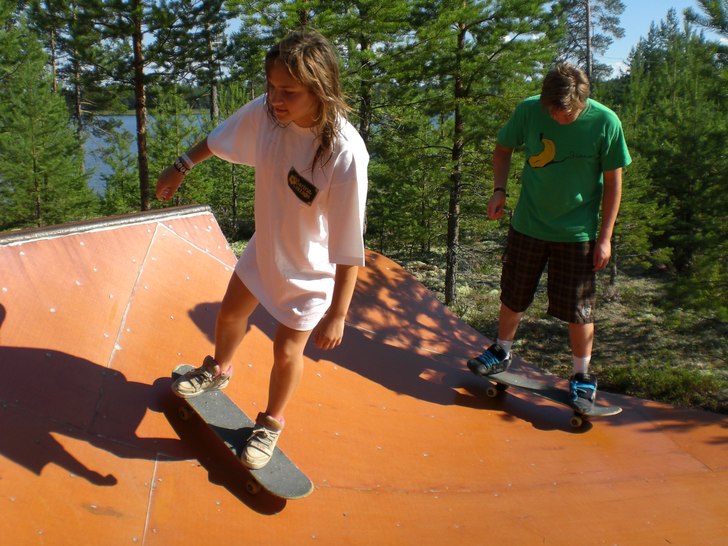 let´s go pumping now, everybody´s learning how... Foto: Jakob Grano. Åkare: Anna Brask & Stefan Bengtsson.