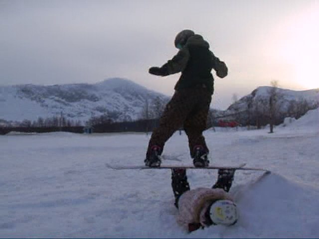 Är offret under. Åkare: Janie och jag.