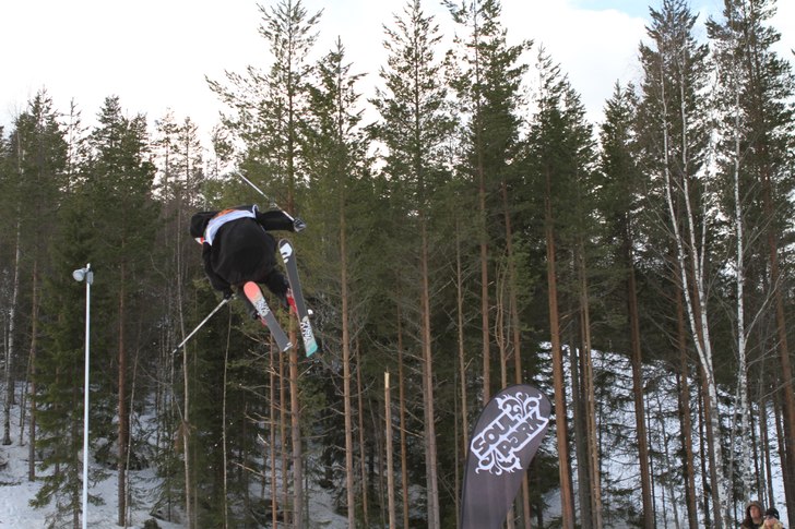 Foto: John Nilsson. Åkare: Adrian Sjöstrand.