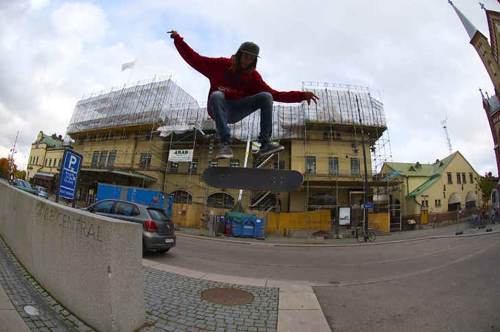 Kritik.. Foto: joel Ericsson. Åkare: joel lyrberg.