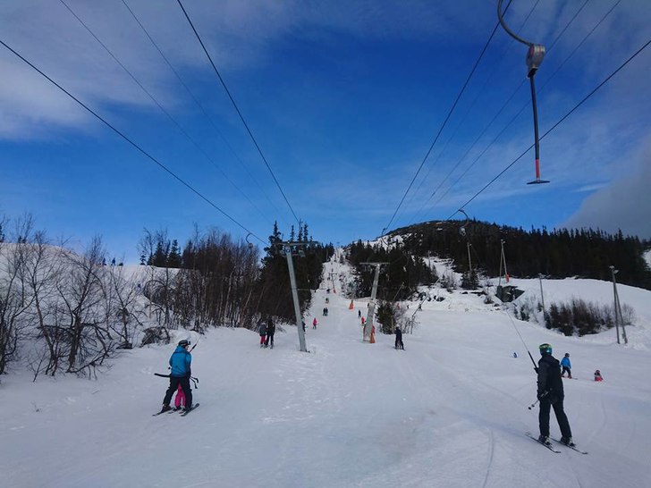 -2 og klart vær!
Her noen bilder fra i går - i d.