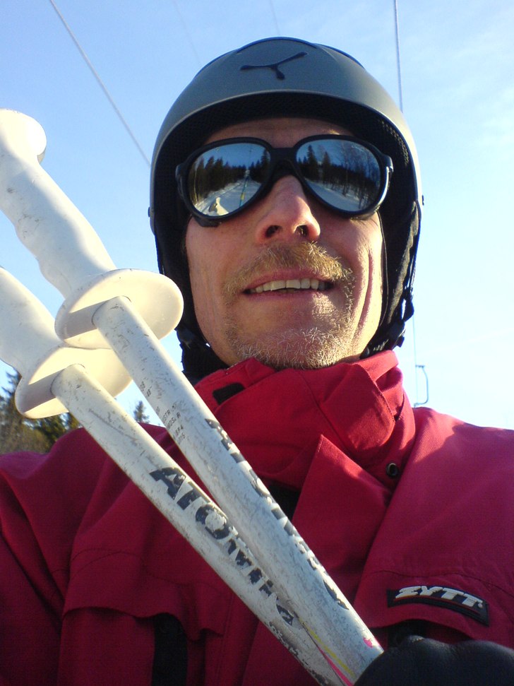 Självporträtt. Foto: Mats Mäki. Åkare: Mats Mäki.