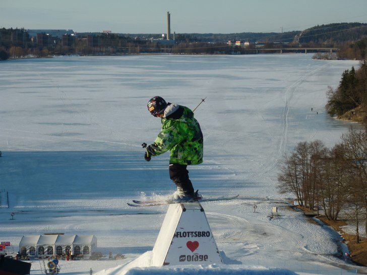 Gliiider. Foto: Sören Enholm. Åkare: Moi.