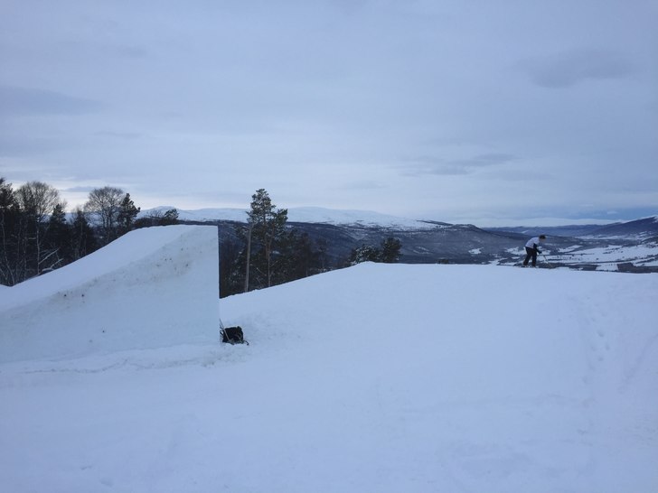 Frøyse er åpent
Fine forhold, minus 2 og vindsti.