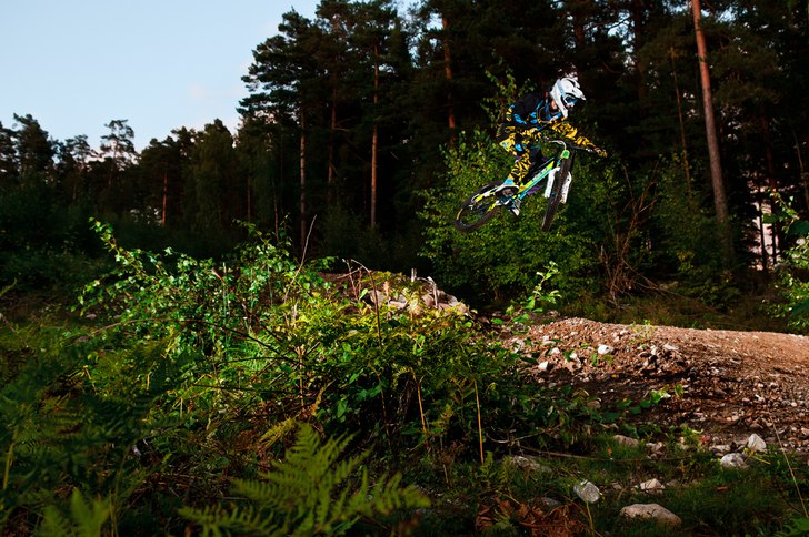 Döwnhell

http://magnusphoto.nu/. Foto: Magnus Karlsson. Åkare: Emil Jonsson.