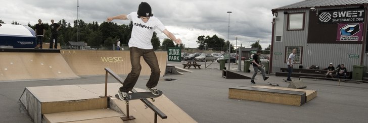 Boardslide. Foto: Emil Rydell.