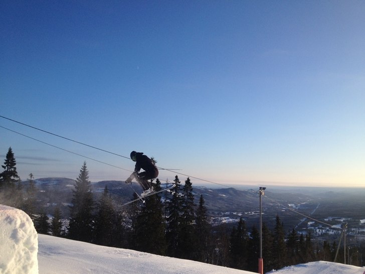 Red line

540. Foto: Gabor. Åkare: Stefan westlund.