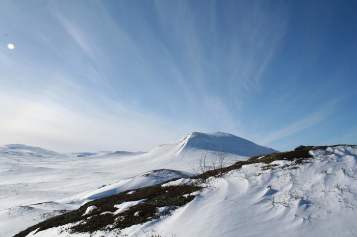 taget från en annan liten kulle som vi byggde ett. Foto: emil. Åkare: rasmus.