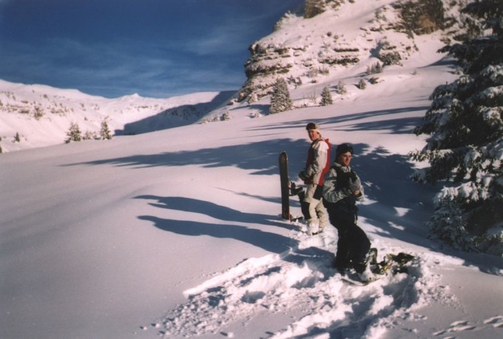 En liten vila innan vi rev upp ett helt orört fä. Foto: Hendrik Bög. Åkare: Jag och Björn.