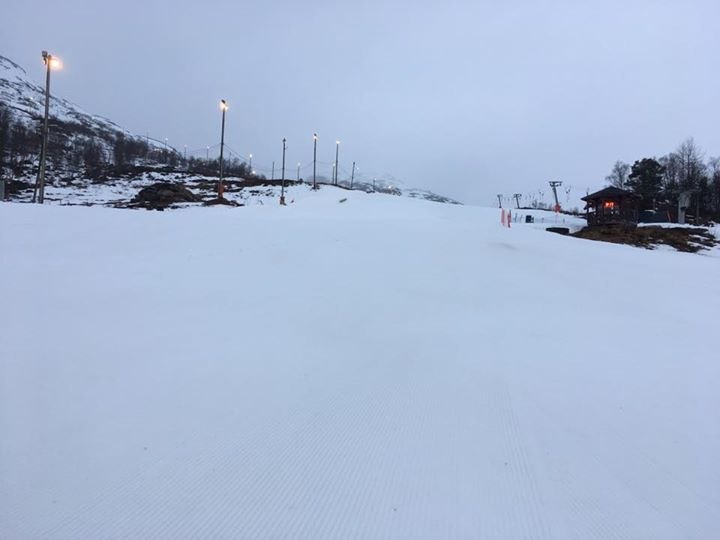 Morgenstemning 20.02.2017
Vindstille, litt yr i lu.