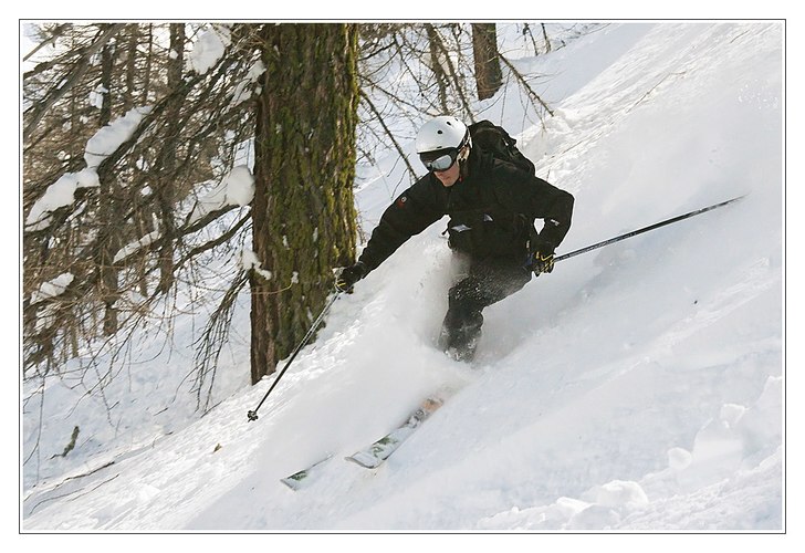 Underbar dag med UCPA:s offpistgrupp v611. Nordsid. Foto: Örjan Wallers. Åkare: Fredrik Bele.