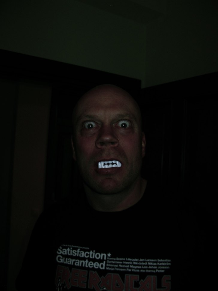 Foto: Johan Jonsson. Åkare: Fotografvampyr Gösta Fries var väldigt taggad på Draculasafari när Free Radicals var i Rumänien..