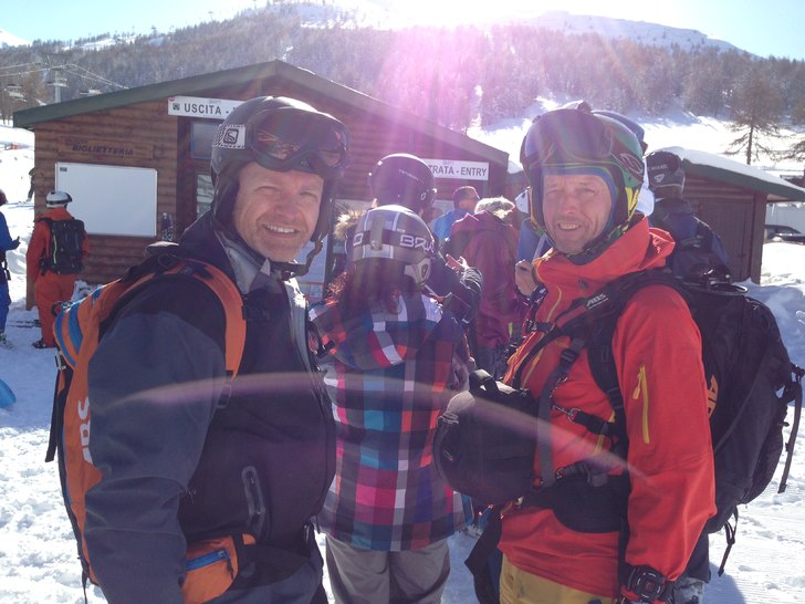 I liftkortskön i väntan på vinterns (-15) bäst. Foto: Anna Kylner. Åkare: Mattias Kylner.