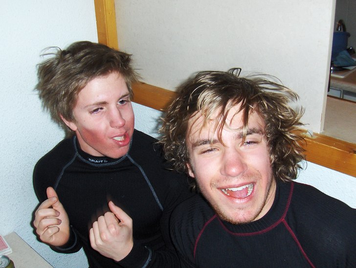 jag tror att flip och hannes fick en rubbning av d. Foto: någonmanutanhår. Åkare: skak1 och skak2.