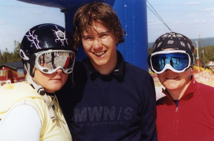 Efter genomförd Lapin Kulta Ski-cross tävling.. Foto: Linda Olsson. Åkare: Mia-Linn, Jonas och jag.
