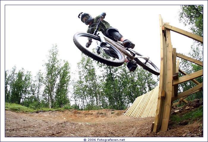 Riding Geilo bike park.. Foto: http://www.fotograferen.net/. Åkare: Thomas Aaby.
