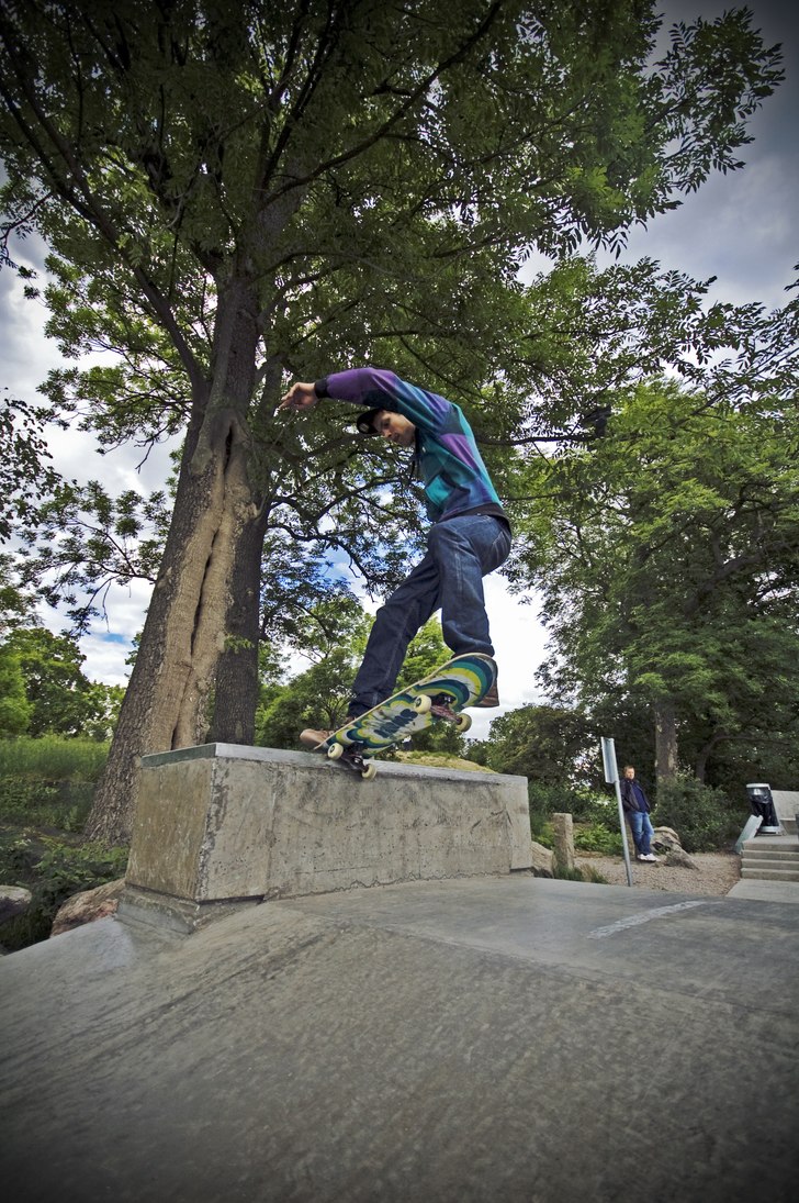 Tailslide, eller någe :). Foto: Lucas Englund. Åkare: Sebastian Prince.