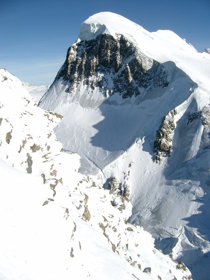Till vänster sett när man kliver ur kabinen i Ze. Foto: Petteri Koste.