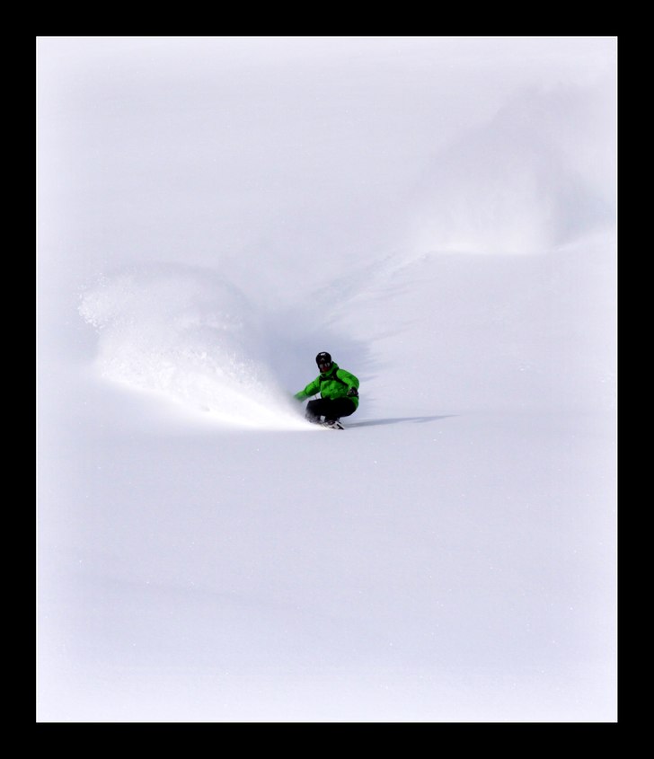 Powder day i Dorfgastein. Foto: Fredrik Bengtsson. Åkare: Rasmus Håkansson.