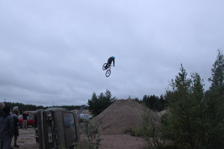 Airtime på Desertparty !. Åkare: Dennis kangasmaa.