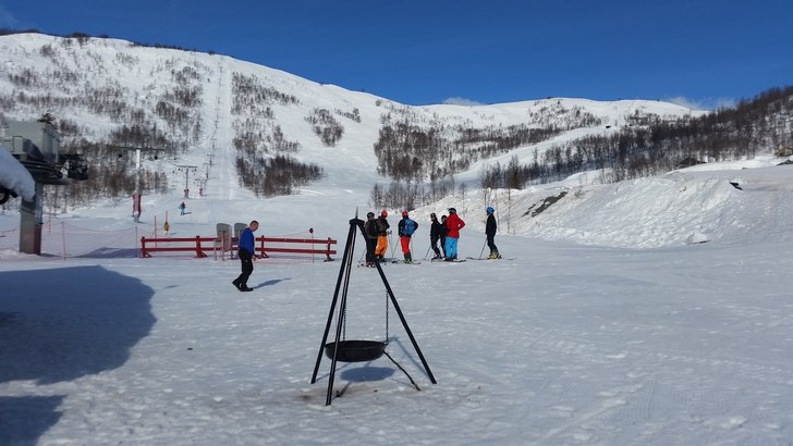 Sol og super stemning
Flotte forhold her i rindabo.