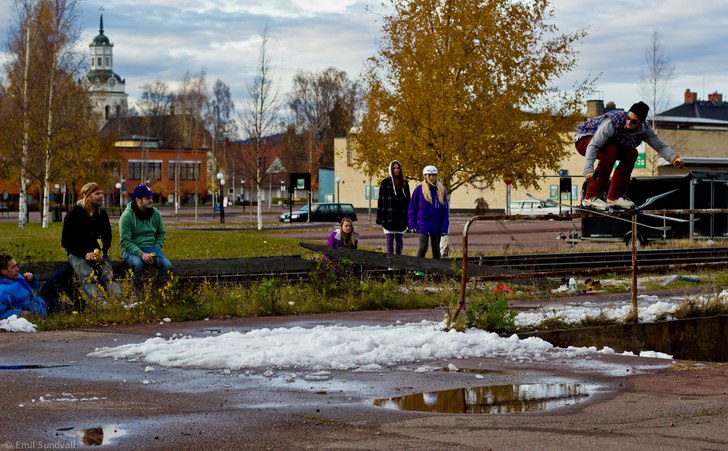 Emil Sundvall Photo:
http://www.facebook.com/emil. Foto: Emil Sundvall. Åkare: Elias Henderson.