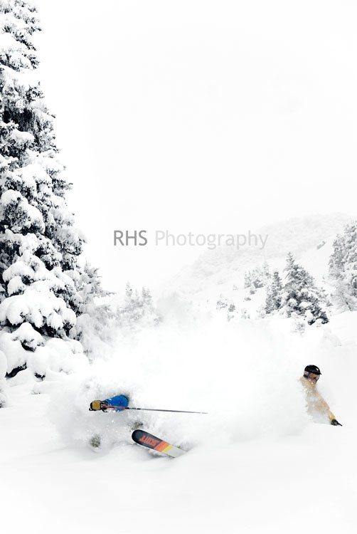 Inte helt kontrollerat, men SANN skidglädje.... Foto: Rob Hamilton-Smith (rhsimages.co.uk). Åkare: sunken jr & möller.