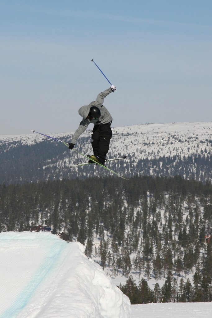 Daniel har grymma nosegrabs, han håller dom till . Foto: Johan Söderlund. Åkare: Daniel Söderlund.