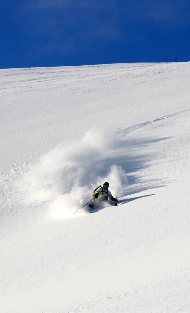 En dag på "skolebenken" ved Freeride me. Foto: Kurt Are Lona. Åkare: Emil Strand Fallet.