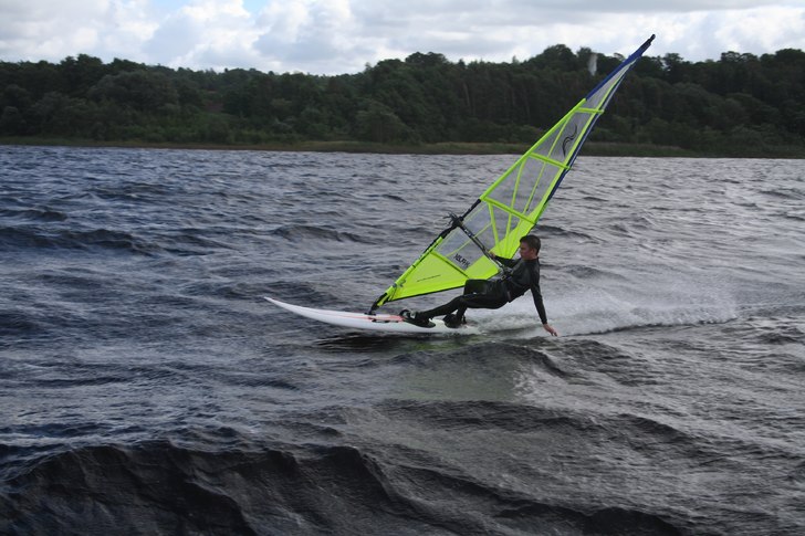 Blåste 15-17m/s och solen sken. Fotoväder =D. Foto: Joakim Croy. Åkare: Niklas Göthberg.