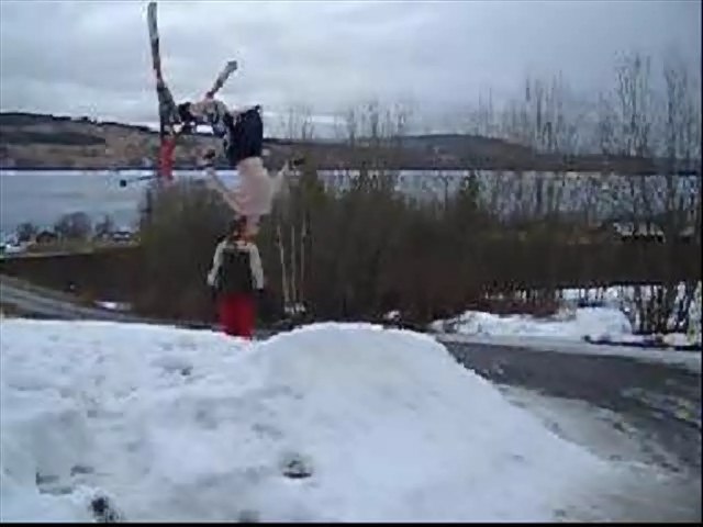 Det e Hemma hos johan och vi bor på bettersia. Foto: Niklas Köhler. Åkare: Johan Almroth.