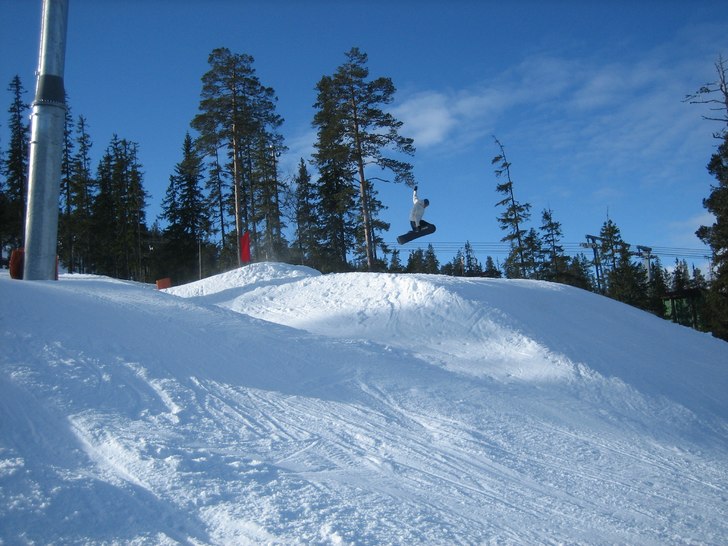 Ett skutt i Stötens funpark :D. Foto: Okänd. Åkare: Micke.