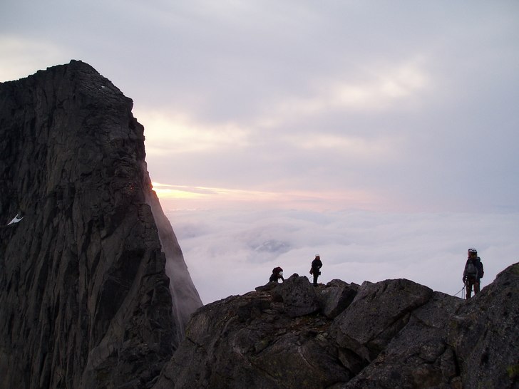 Foto: Robert Tellvik. Åkare: Ragnhild, Daniel og Tonje.