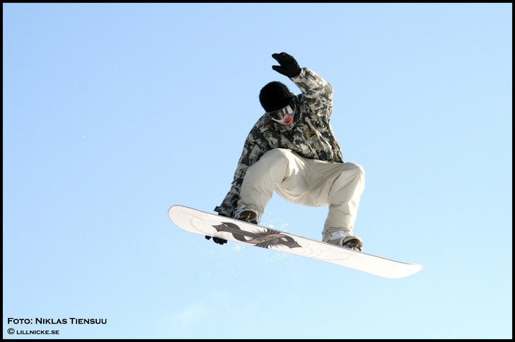 Foto: Niklas Tiensuu. Åkare: Tommy Berg.