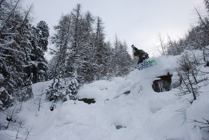 Go klippa i skogen.. Foto: Martin Wikström. Åkare: Axel Reimbladh.