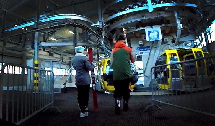 Första liften upp för säsongen!. Foto: Johannes Carli.