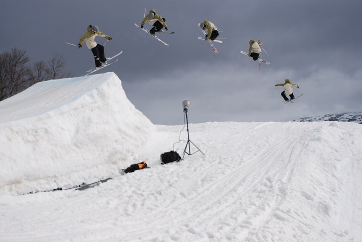 en onaturell 3:a med octo grab. Foto: Eric Wibaeus. Åkare: Simon Ericson.