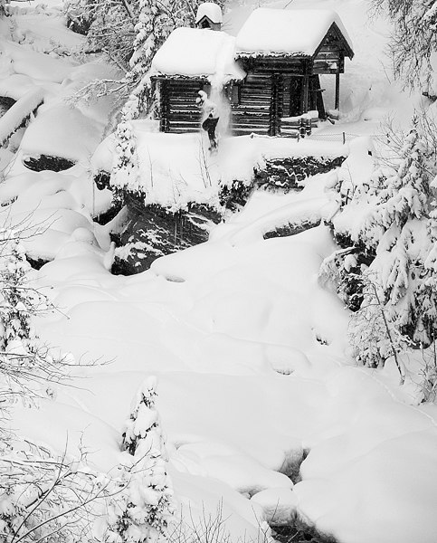 Klassiskt fotospot som hottades upp med ett dropp . Foto: Sven Hamberg. Åkare: Kristofer Fahlgren.