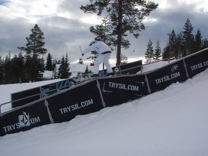 down flat down:y. Foto: -. Åkare: Jag.