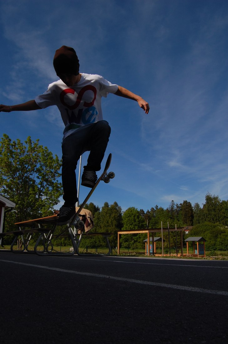Har nu skejtat i några månader ;>. Foto: Josephine Aurell (?). Åkare: Emil Engvall.