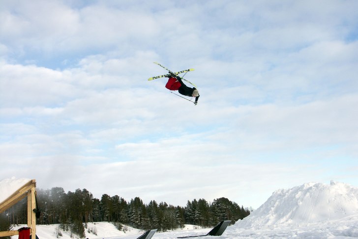 En solig eftermiddag på niporna i Luleå. Kvälle. Foto: Timmy Kristoffersson. Åkare: Jonas Andersson.