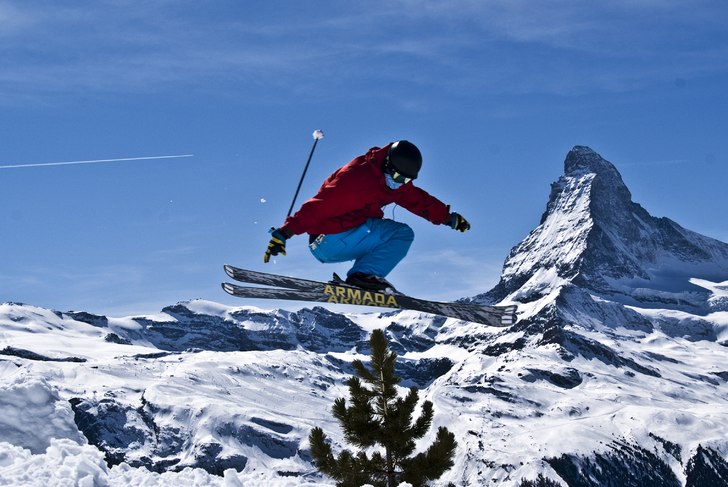 Träd jibb på vår kanten, förra året. Foto: Robin Ljungqwist. Åkare: Adam Jonsson.