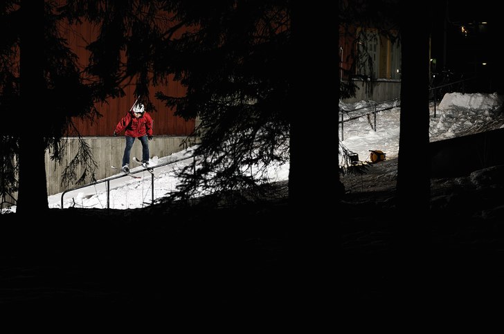 12 meters rail i luleå en riktigt rolig kväll !!. Foto: Thomas charry. Åkare: Mattias larsson.