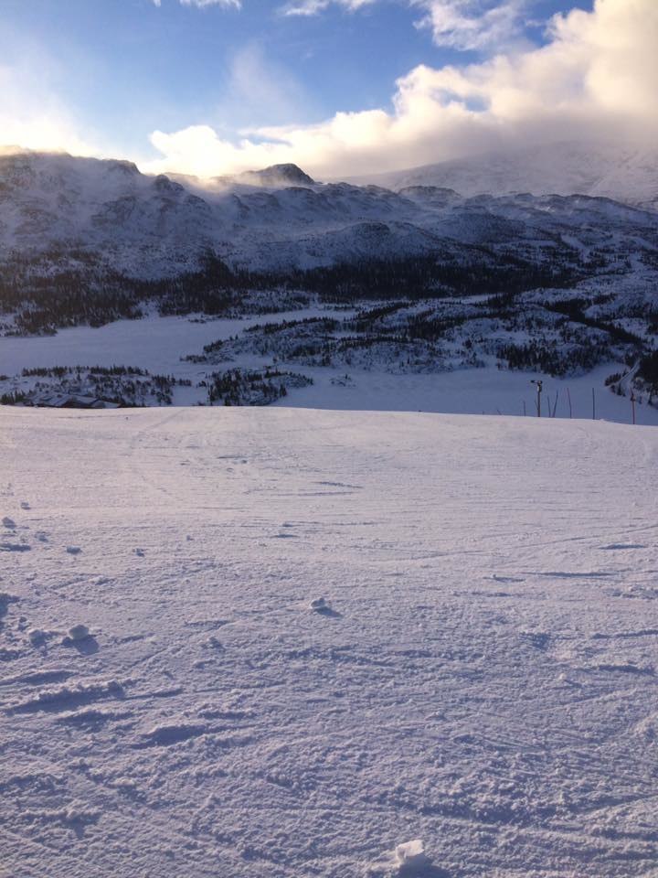 -6 og vindstille
Det produseras snø før fullt i .