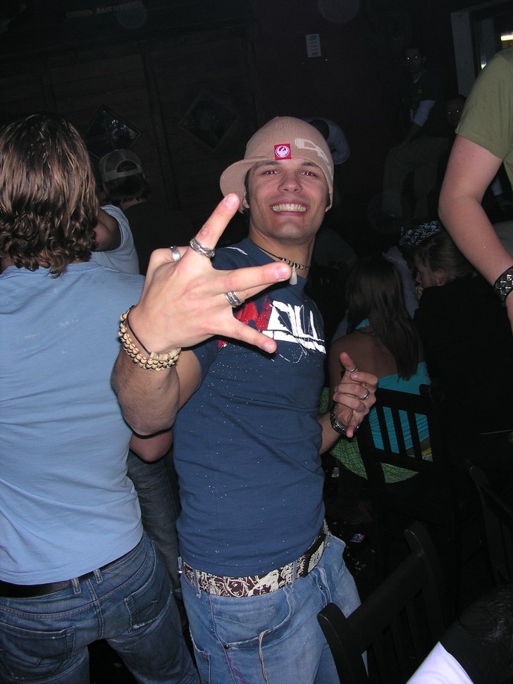 Jag sjukt lycklig efter en halvliter Stroh rom =P. Foto: Rasmuz. Åkare: Jag.