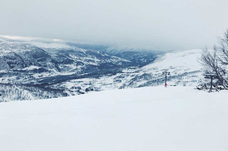 Laurdag 
-4 grader og snø i lufta, velkommen til .