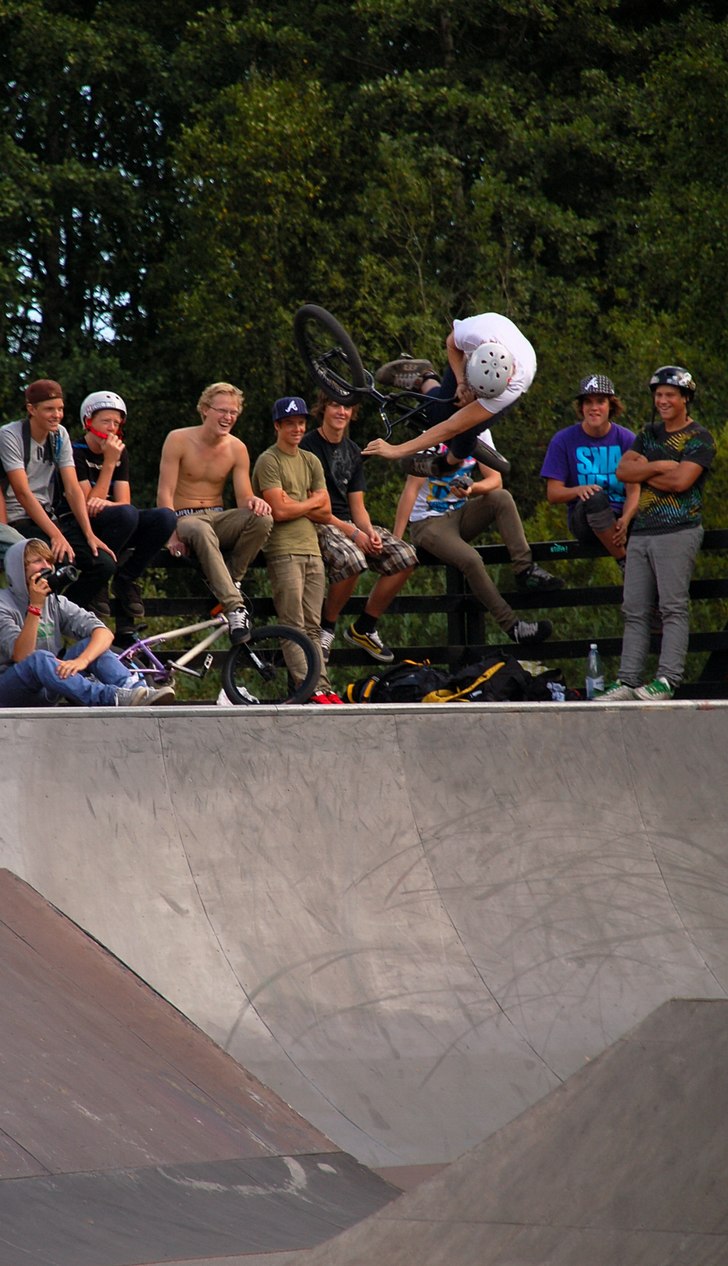 Skogås Jamet '07
Tate drar en table i vertv. Foto: Jens Marklund. Åkare: Christopher Tate.