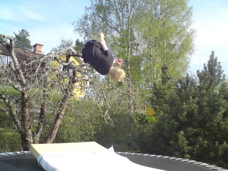 Henke gör mistyflip :). Foto: Hampus Eklund. Åkare: Henrik Jansson (henke_jibber).
